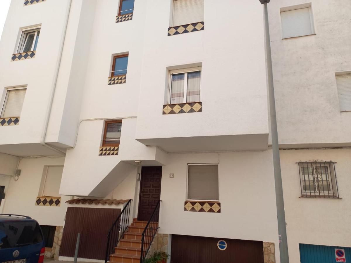 Estudi Amb Vistes Al Canal Apartment Empuriabrava Exterior photo